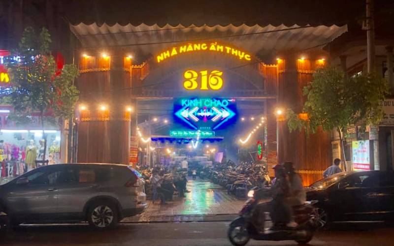 nhà hàng sân vườn quận Tân Phú ẩm thực 316 (1)